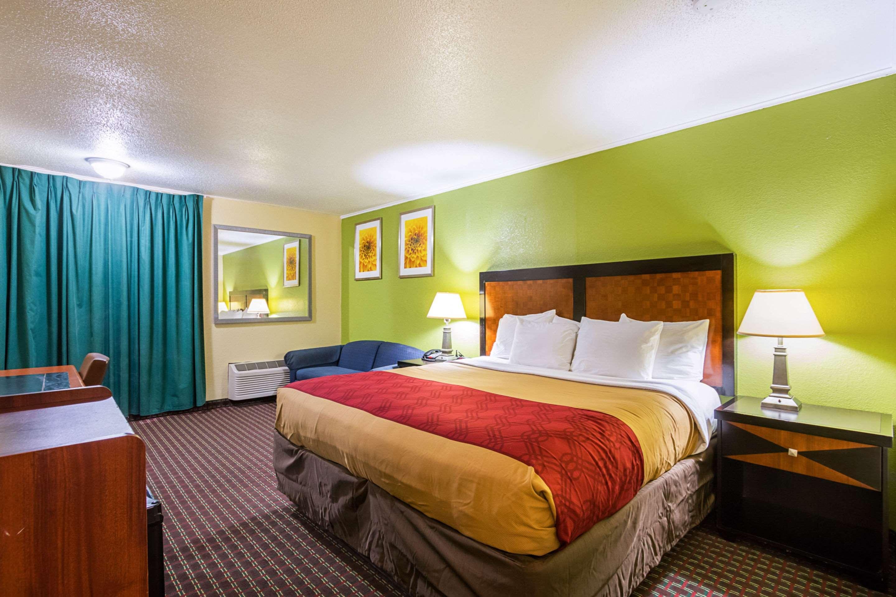 Econo Lodge Savannah Eksteriør billede